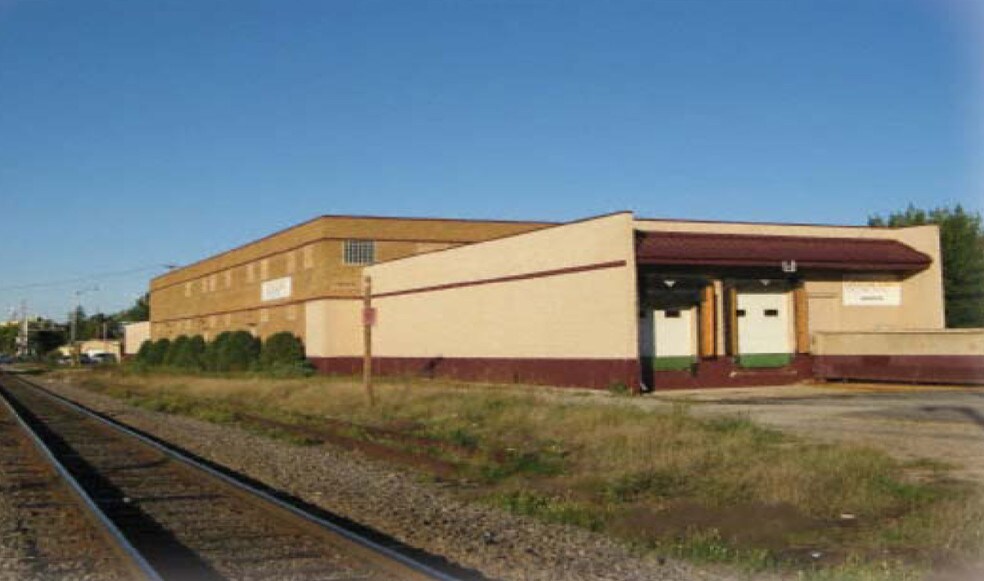 Primary Photo Of 311 N Superior St, Appleton Industrial For Sale