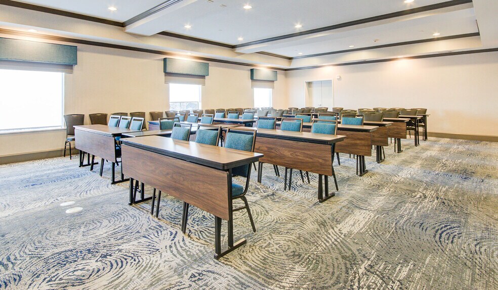More Photos Of 4617 7th St, Bay City Hotel For Sale