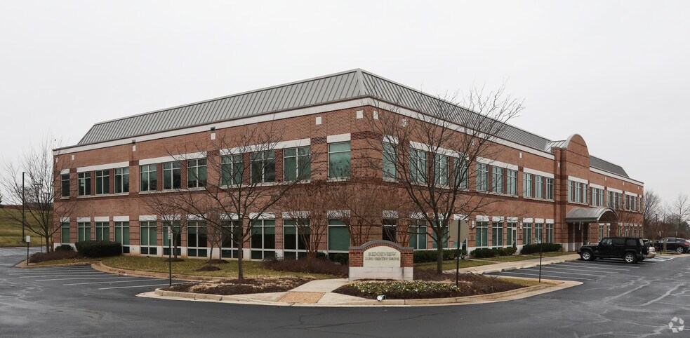 Primary Photo Of 21351 Gentry Dr, Sterling Office For Lease