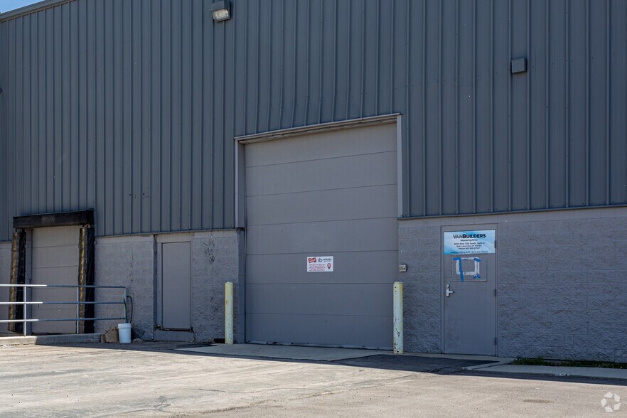 More Photos Of 3528 W 500 S, Salt Lake City Manufacturing For Lease