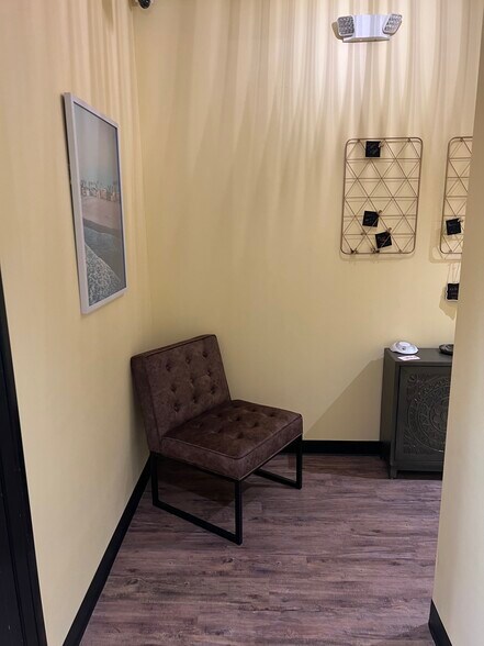 More Photos Of 7205 S 51st Ave, Laveen Medical For Lease