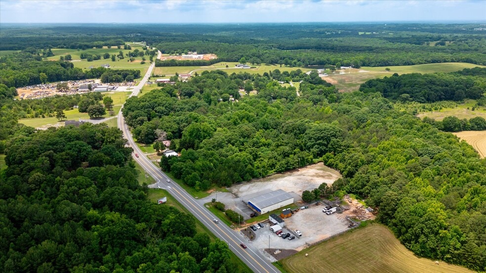 More Photos Of 3361 Highway 29 N, Belton Warehouse For Sale