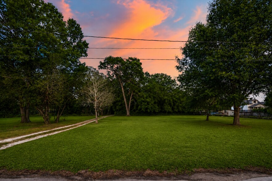 More Photos Of 8407 Wilson St, Fulshear Land For Sale