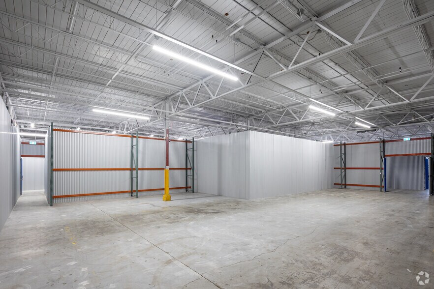 More Photos Of 724 Caledonia Rd, Toronto Warehouse For Lease