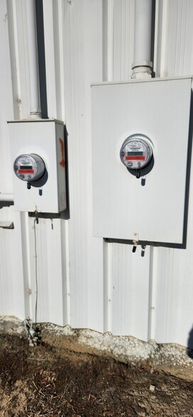 More Photos Of 1 Richard Dr, Rocky Mount Warehouse For Lease
