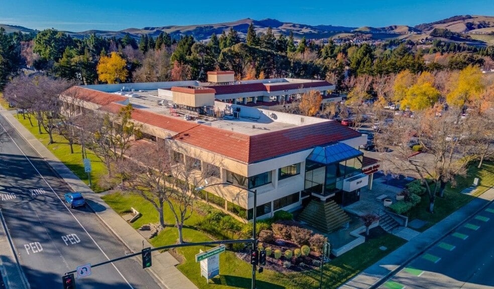 More Photos Of 2551 San Ramon Valley Blvd, San Ramon Storefront Retail Office For Lease