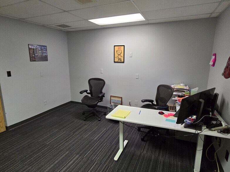 More Photos Of 20 W Muskegon Ave, Muskegon Office For Sale