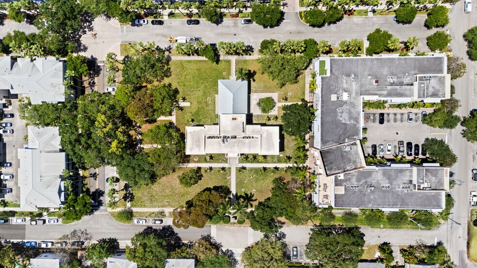 More Photos Of 301 SW 13th Ave, Fort Lauderdale Office For Sale