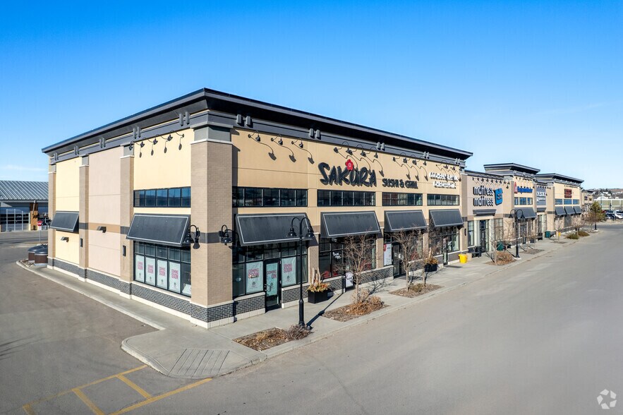 Primary Photo Of 130 Quarry St W, Cochrane Storefront For Lease