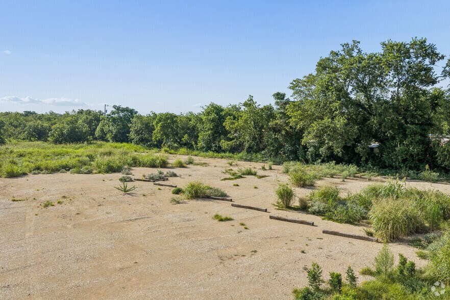 More Photos Of 12905 Lowden Ln, Manchaca Land For Sale