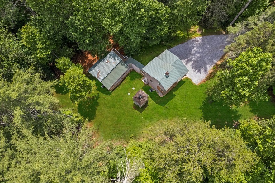 More Photos Of 375 Deerfield Dr, Dahlonega Multifamily For Sale