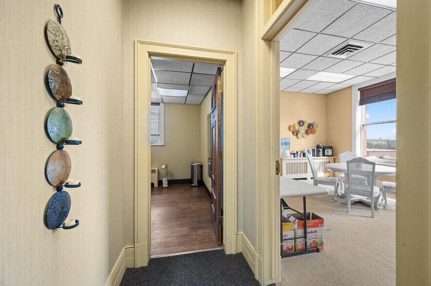 More Photos Of 24 W 6th Ave, Helena Office For Lease