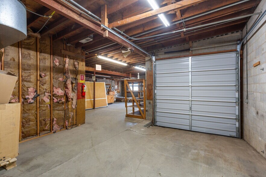 More Photos Of 13963 Timber Way, Timberville Office For Lease