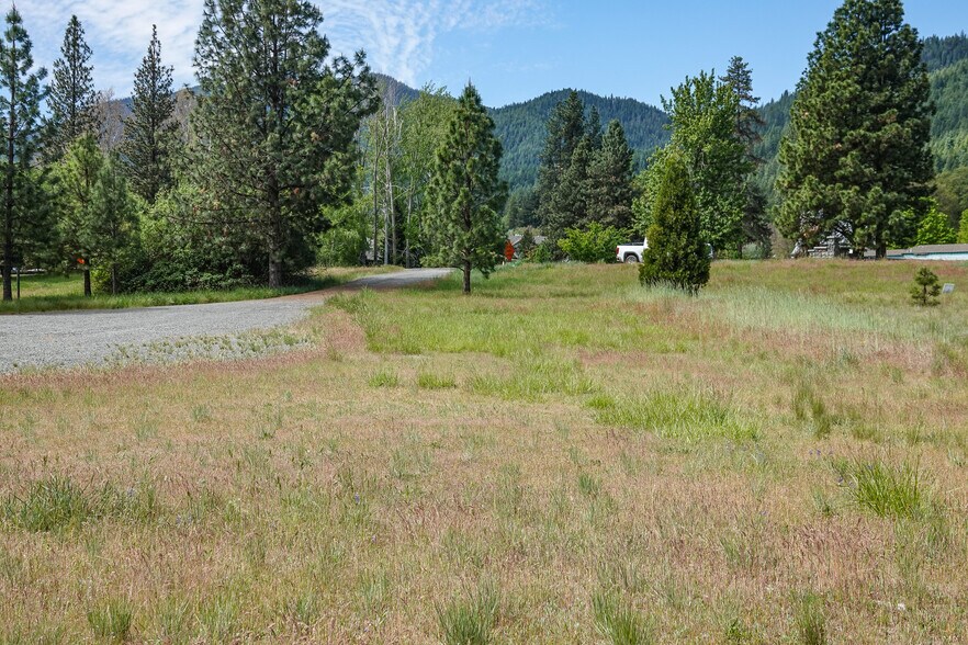 More Photos Of 0 Highway 3, Etna Land For Sale