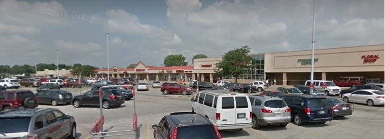 More Photos Of 3300-3420 E Market St, Logansport Storefront For Lease