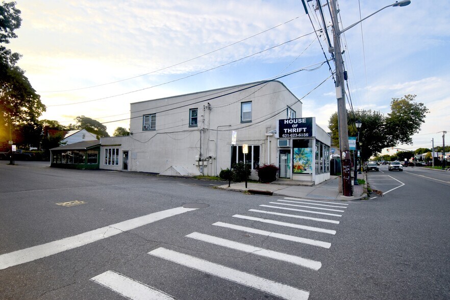 More Photos Of 362-364 Larkfield Rd, East Northport Storefront Retail Residential For Lease