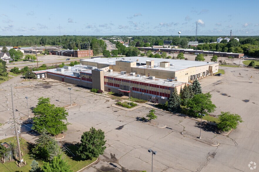 More Photos Of 454 North St, Mason Manufacturing For Lease