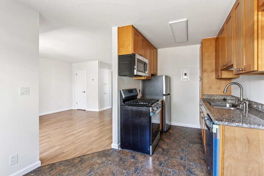 More Photos Of 1061 Alma St, Palo Alto Apartments For Sale