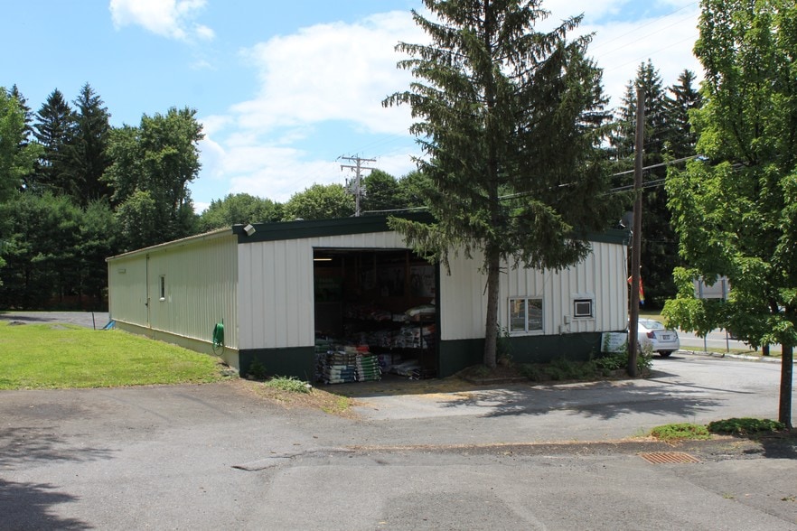 More Photos Of 609 Route 208, Gardiner General Retail For Sale