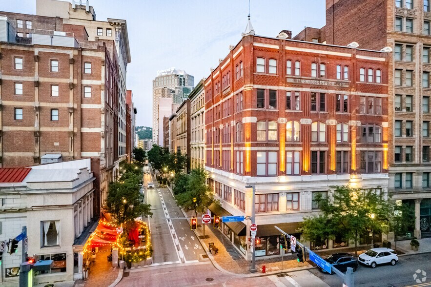 More Photos Of 900 Penn Ave, Pittsburgh Apartments For Lease