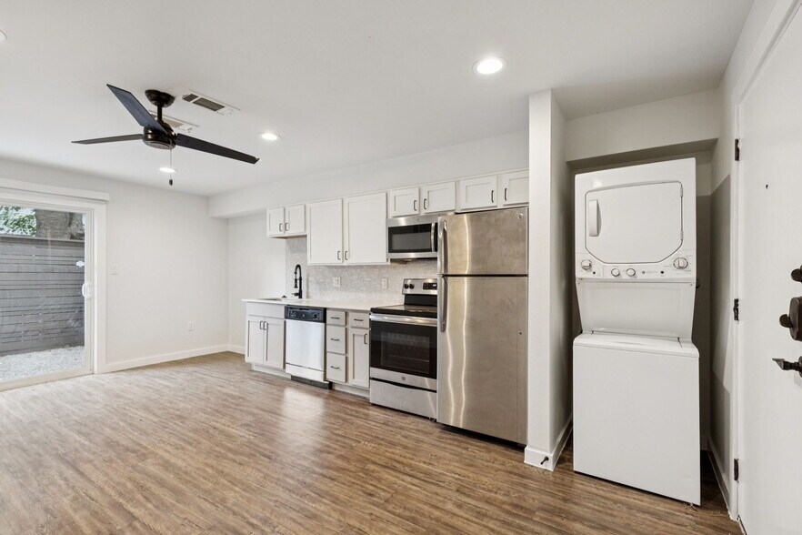 More Photos Of 5015 Bryan St, Dallas Apartments For Sale