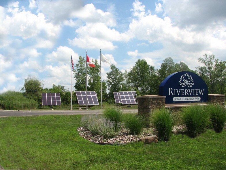 More Photos Of 400 Riverwalk Pky, Tonawanda Light Manufacturing For Lease