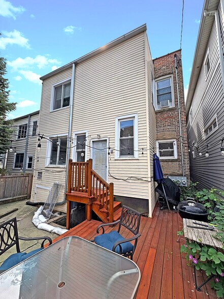 More Photos Of 2754 W Giddings St, Chicago Apartments For Sale