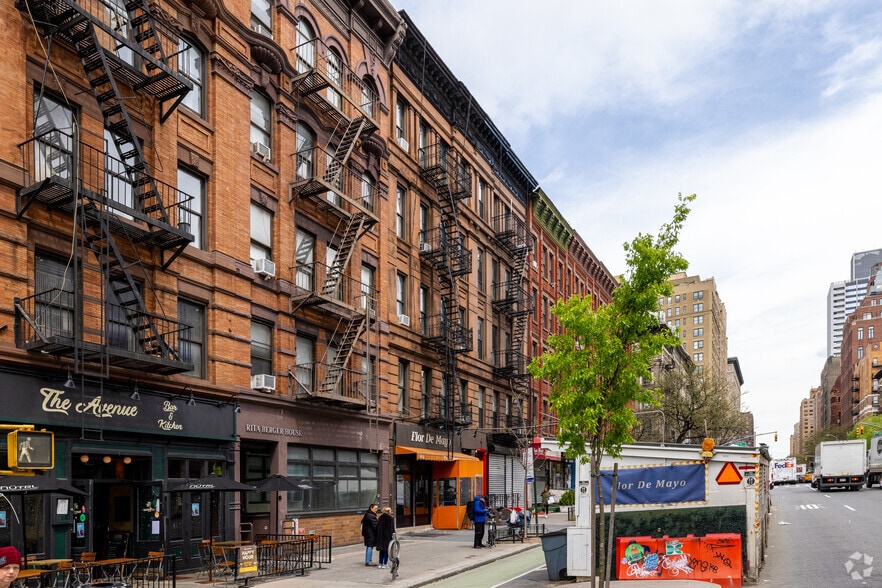 More Photos Of 484 Amsterdam Ave, New York Apartments For Sale