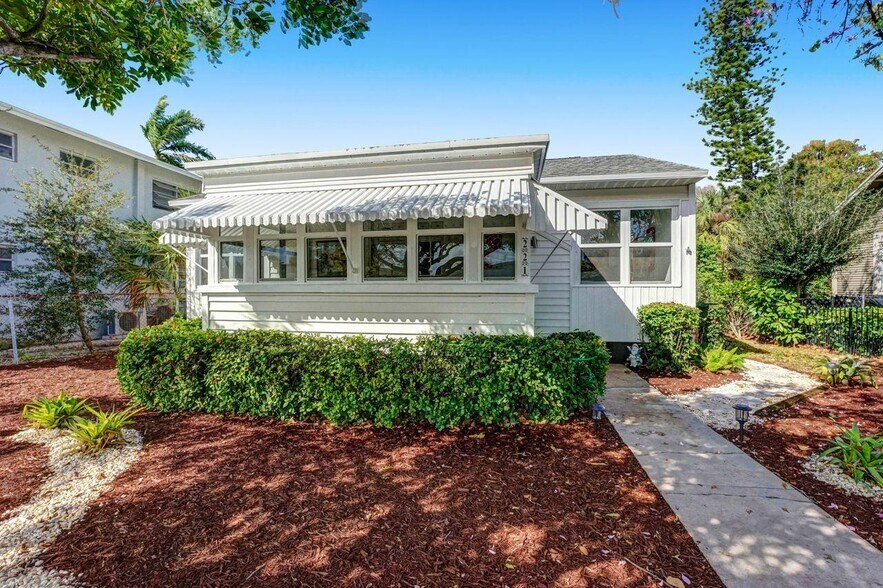 More Photos Of 221 S Ocean Breeze, Lake Worth Beach Multifamily For Sale