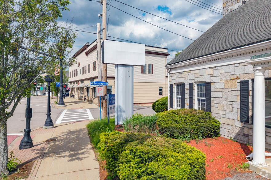 More Photos Of 818 Washington St, Holliston Bank For Sale