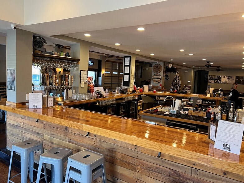 More Photos Of 2118 Bruce Ave, Louisville Restaurant For Sale