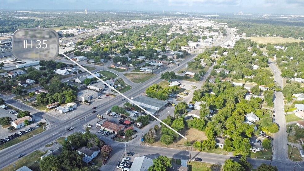 More Photos Of 962 S Castell Ave, New Braunfels Land For Sale