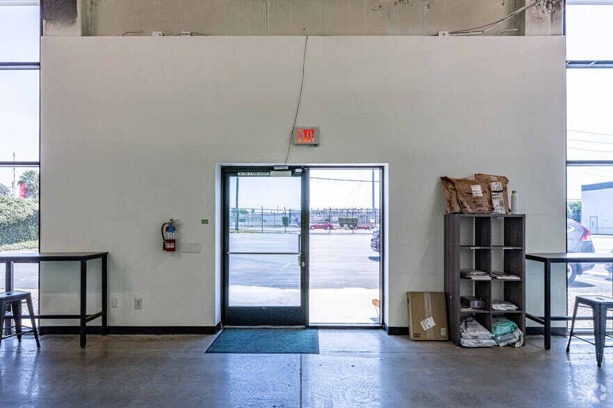 More Photos Of 8731 & 8741 Pioneer Blvd, Santa Fe Springs Warehouse For Sale