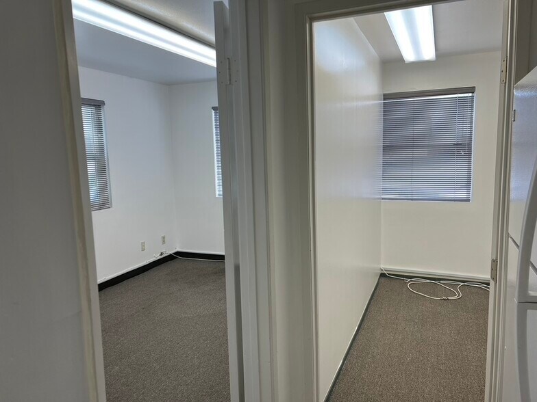 More Photos Of 11701 Inglewood Ave, Hawthorne Office Residential For Lease