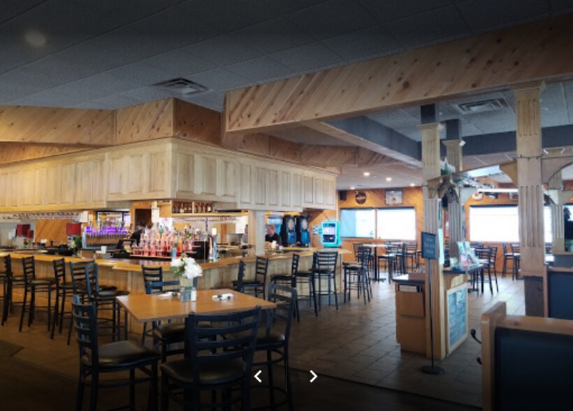 More Photos Of 14860 165th Ave, Becker Restaurant For Sale