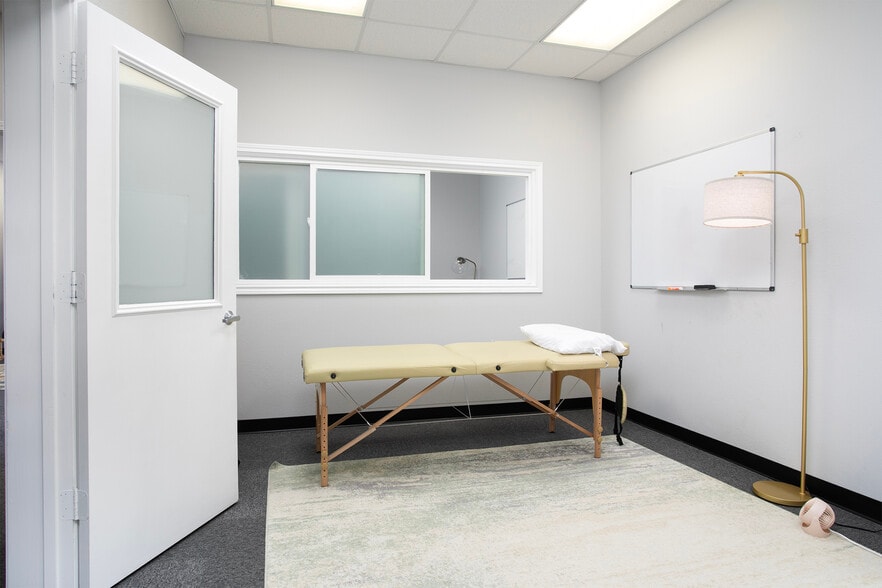 More Photos Of 16637 Old Jacksonville Hwy, Tyler Storefront Retail Office For Lease