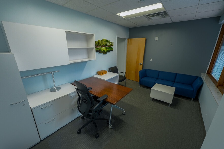 More Photos Of 65 Harristown Rd, Glen Rock Office For Lease