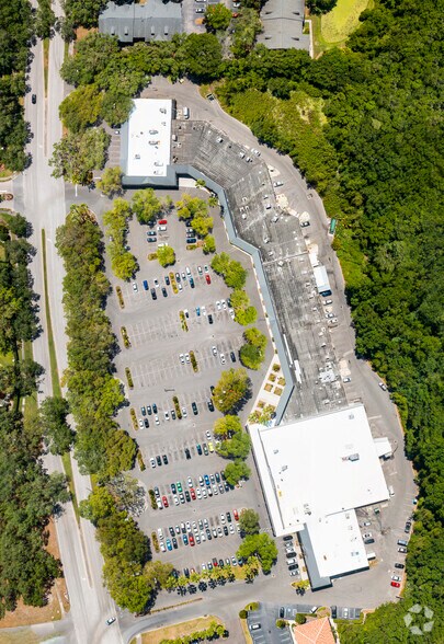 More Photos Of 15305 Amberly Dr, Tampa Unknown For Lease