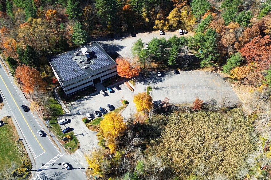 More Photos Of 526 Main St, Acton Office For Lease