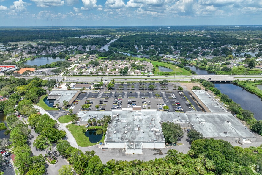 More Photos Of 11200-11284 W Hillsborough Ave, Tampa Unknown For Lease