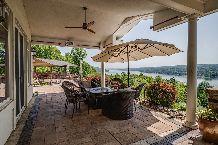 More Photos Of 3450 Esperanza Rd, Keuka Park Specialty For Sale