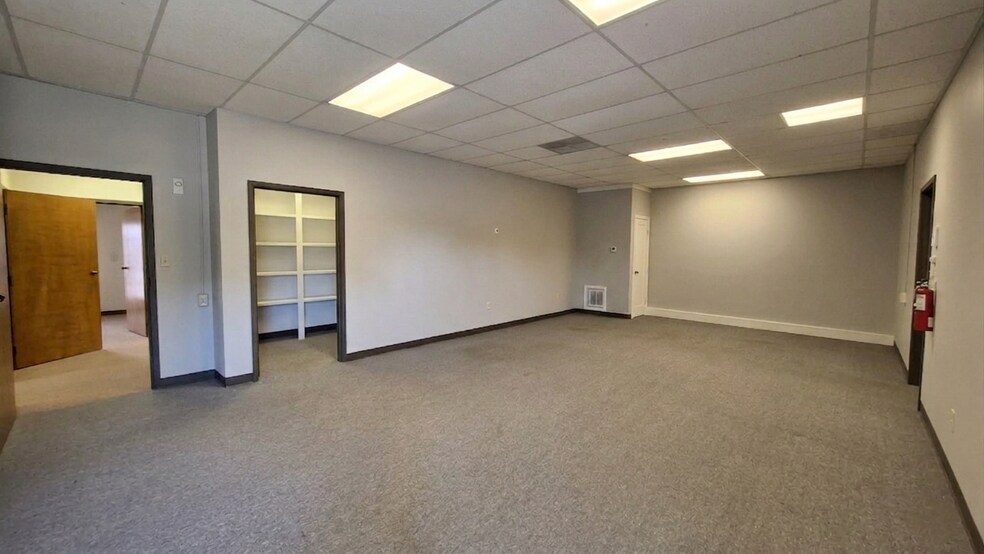More Photos Of 31-33 Murray Guard Dr, Jackson Office For Lease