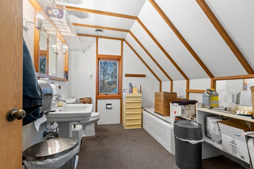 More Photos Of 10320 Water Steet, Sister Bay Storefront Retail Office For Sale