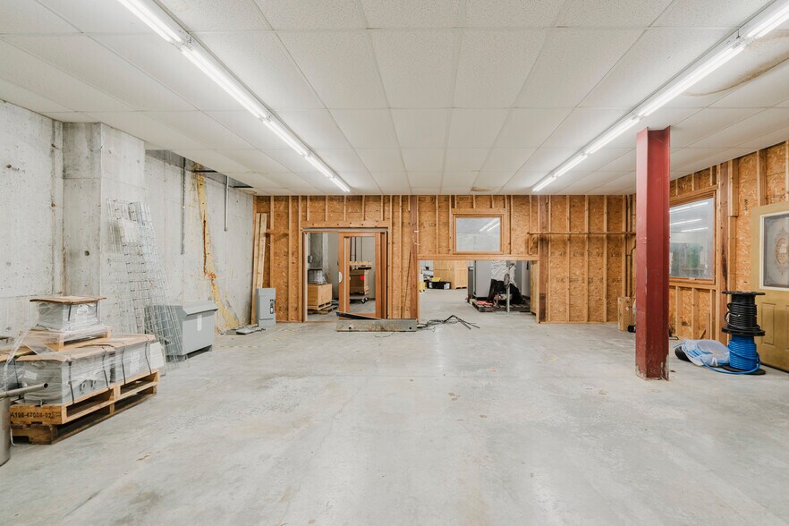 More Photos Of 708 Washington St, Pembroke Unknown For Lease