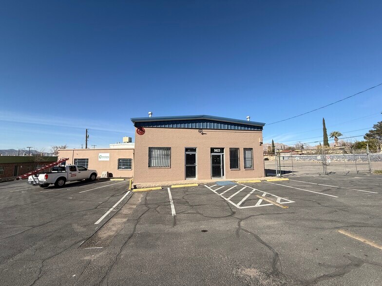 Primary Photo Of 5621 E Paisano Dr, El Paso Unknown For Lease