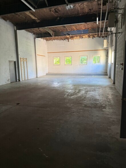 More Photos Of 1821 Route 315 Hwy, Pittston Freestanding For Lease