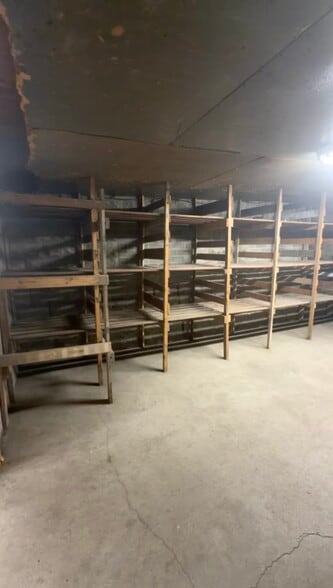 More Photos Of 217 E 8th St, Cozad Flex For Sale