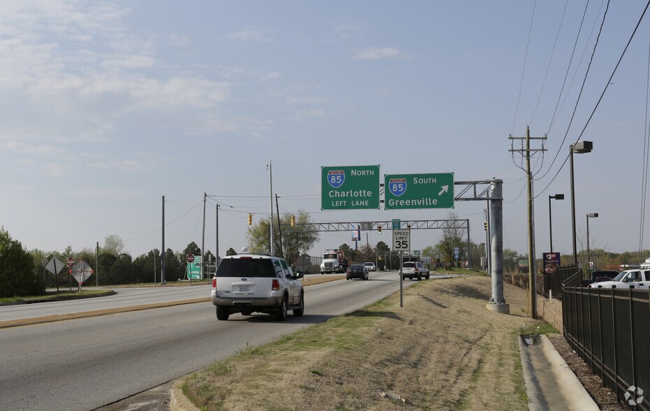 More Photos Of 2221 Chesnee Hwy, Spartanburg Fast Food For Sale