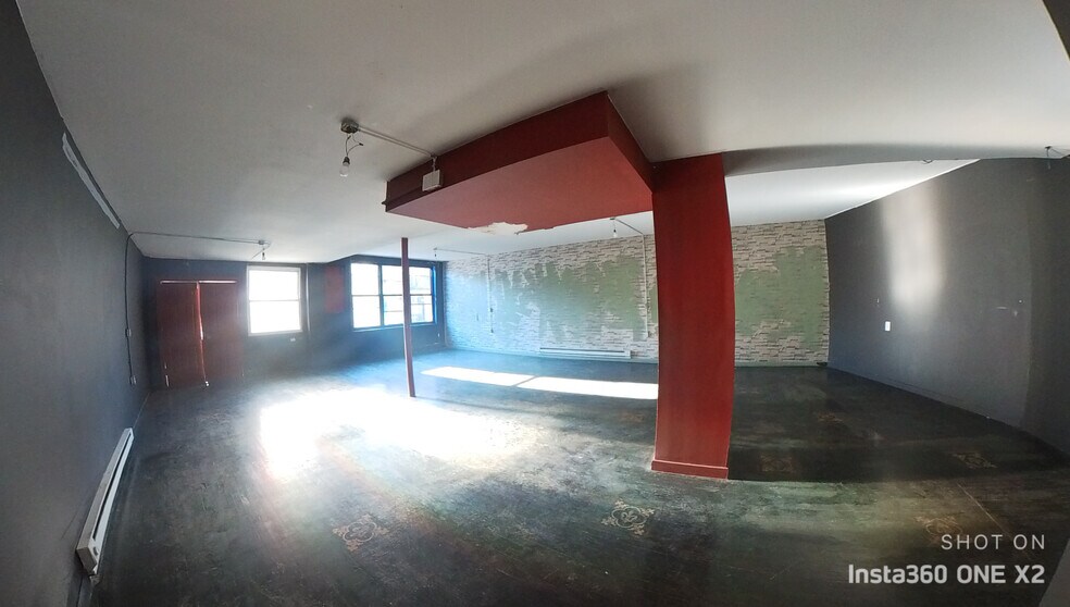 More Photos Of 513-517 Evergreen Ave, Brooklyn Storefront For Lease