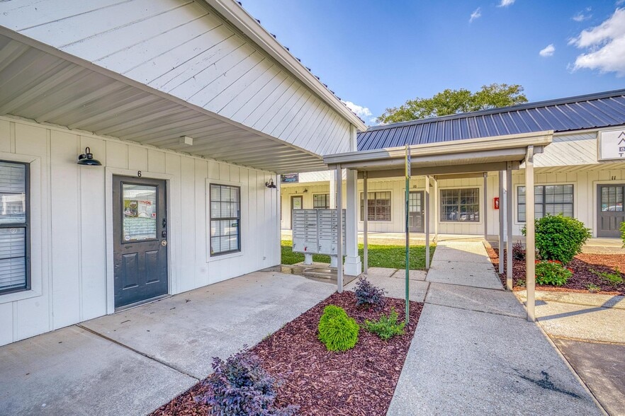 More Photos Of 2400 W Michigan Ave, Pensacola Unknown For Lease